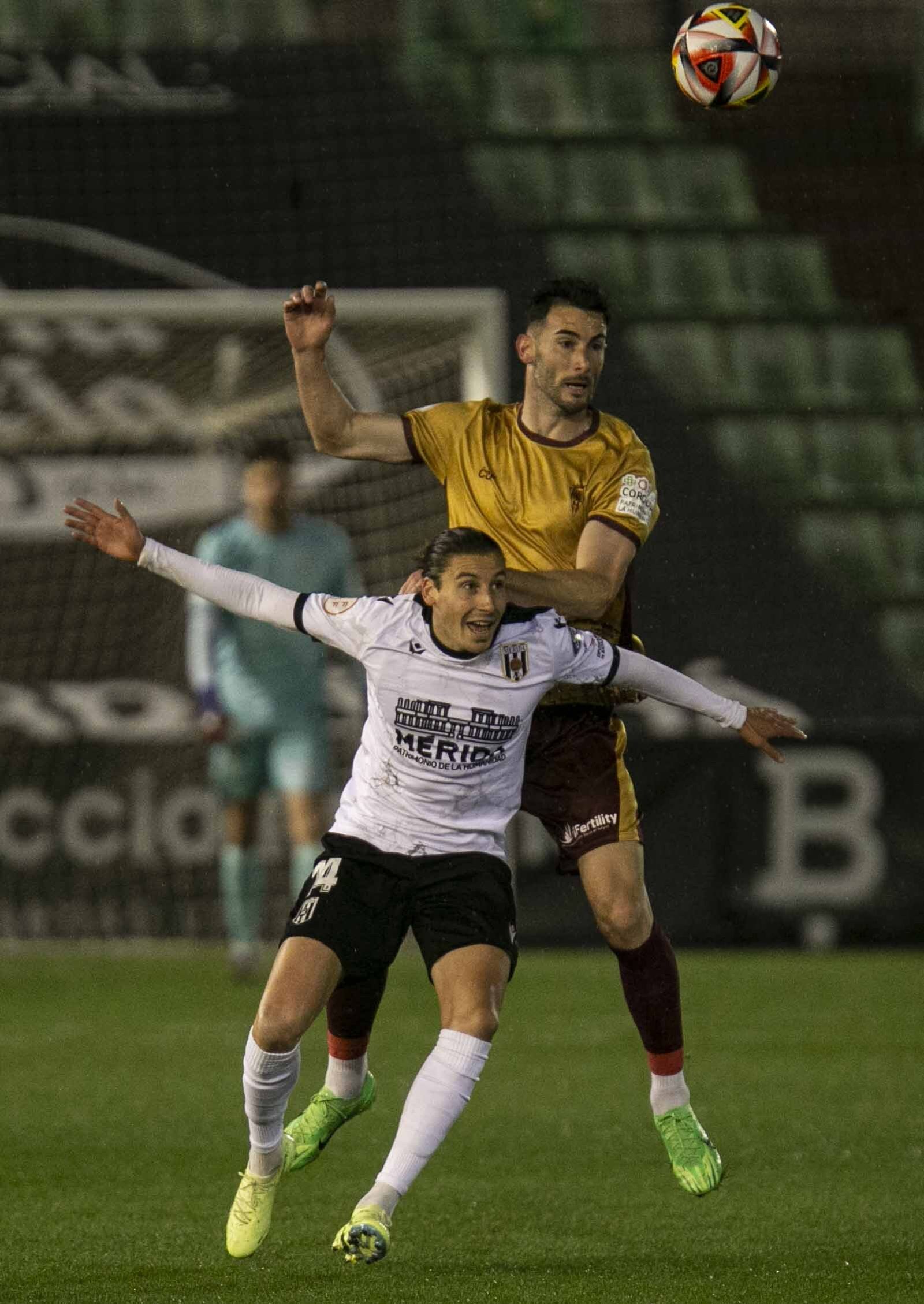 Las mejores fotos del Mérida - Córdoba CF en el Romano José Fouto