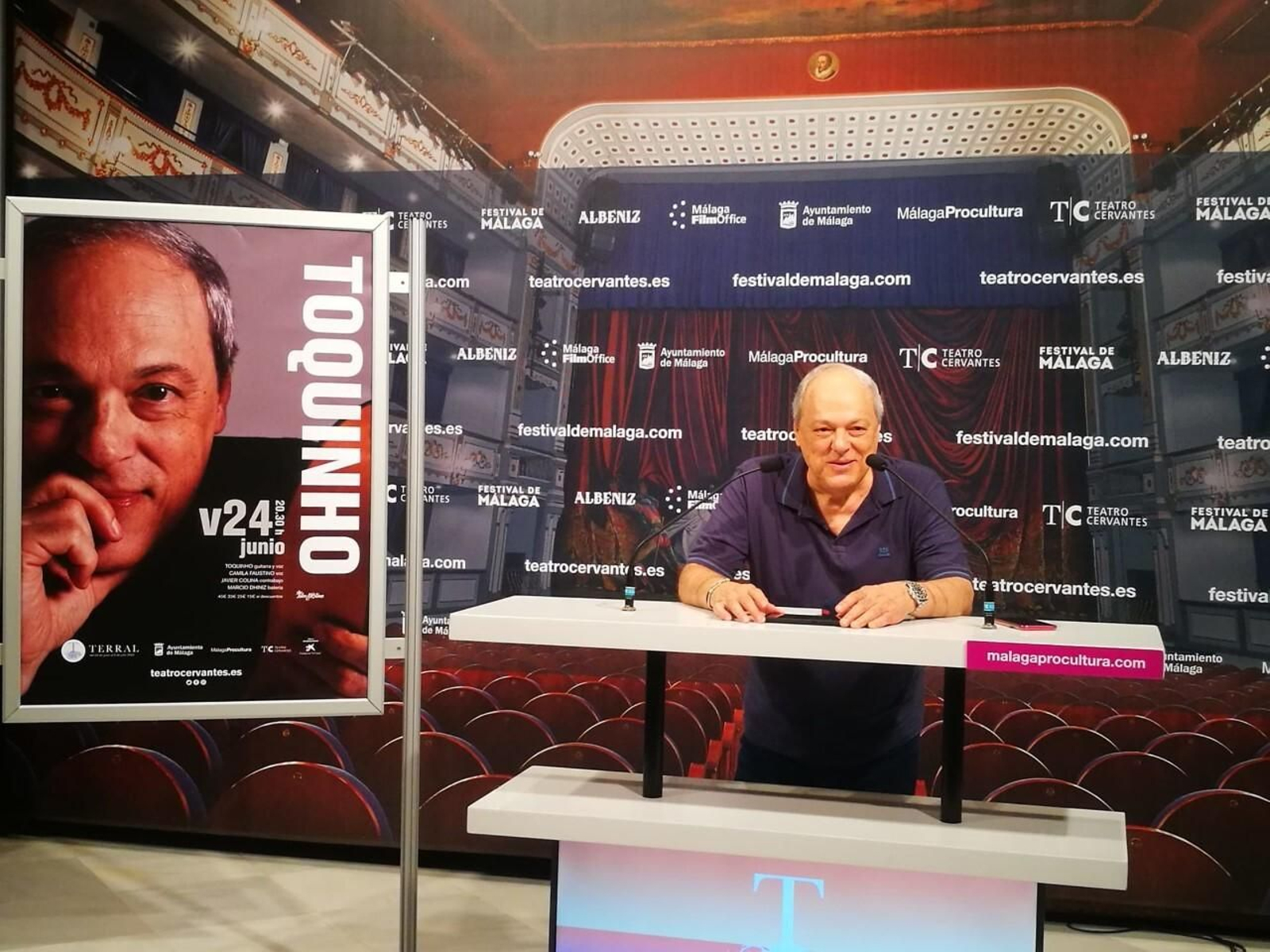 Toquinho, este viernes, en la presentación de su concierto en el Teatro Cervantes. Toquinho, este viernes, en la presentación de su concierto en el Teatro Cervantes.