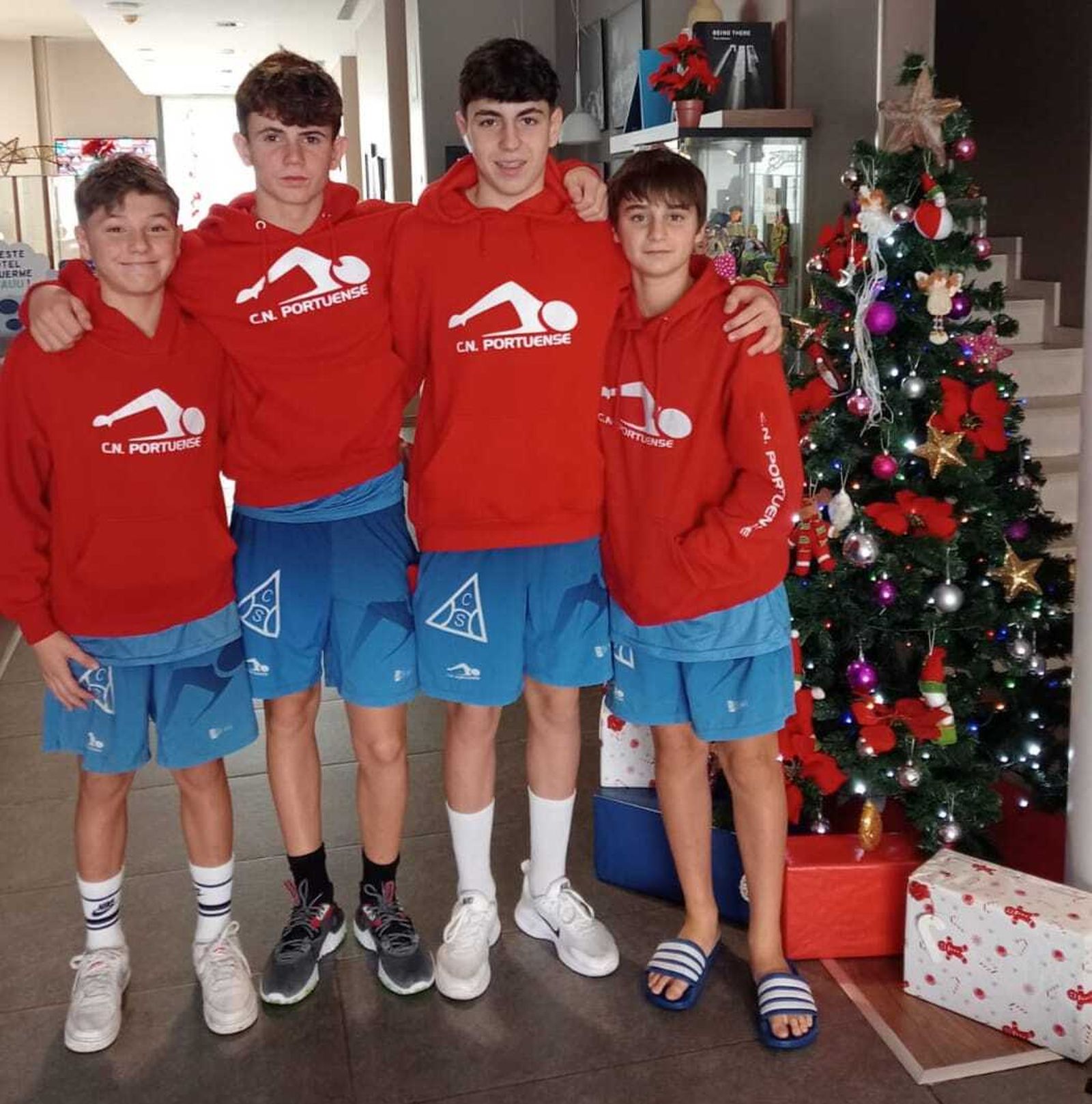 Los deportistas del Club de Natación Portuense (CNP).