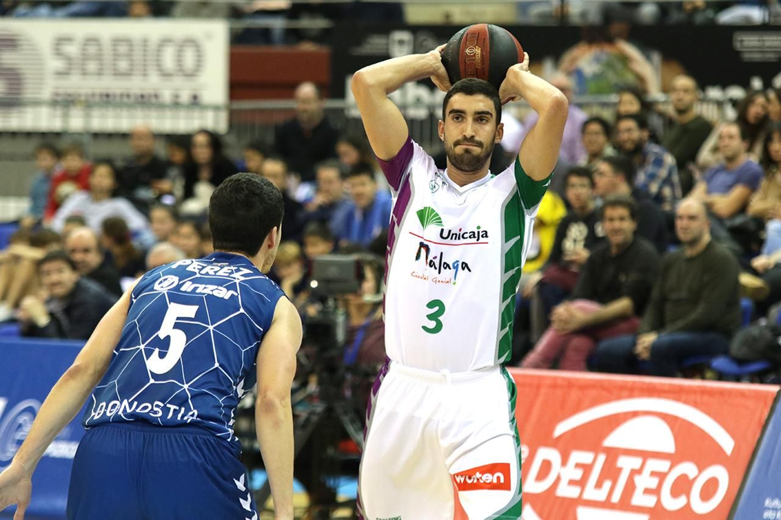 Jaime Fernández, ante Daniel Pérez.