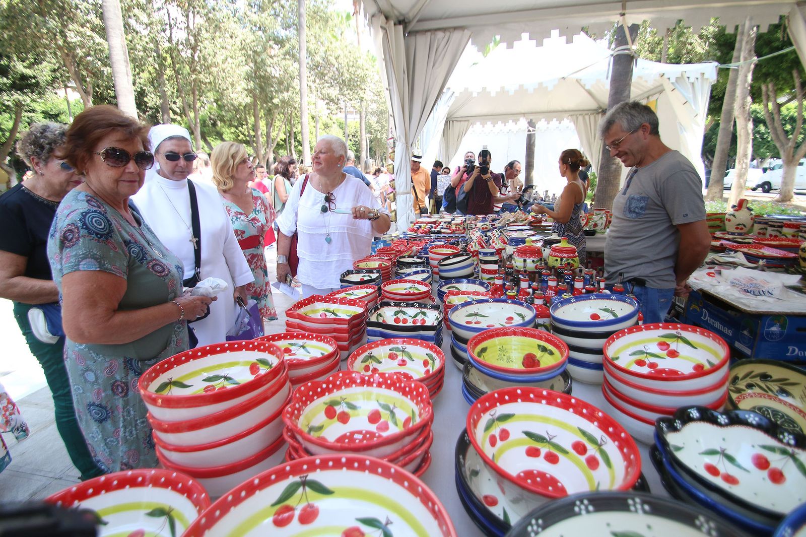 Fotogalería de la inauguración de la feria de alfarería. Feria de Almería 2019