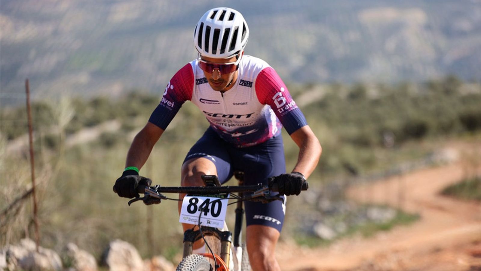 David González en la décima edición de la Media Maratón Abades