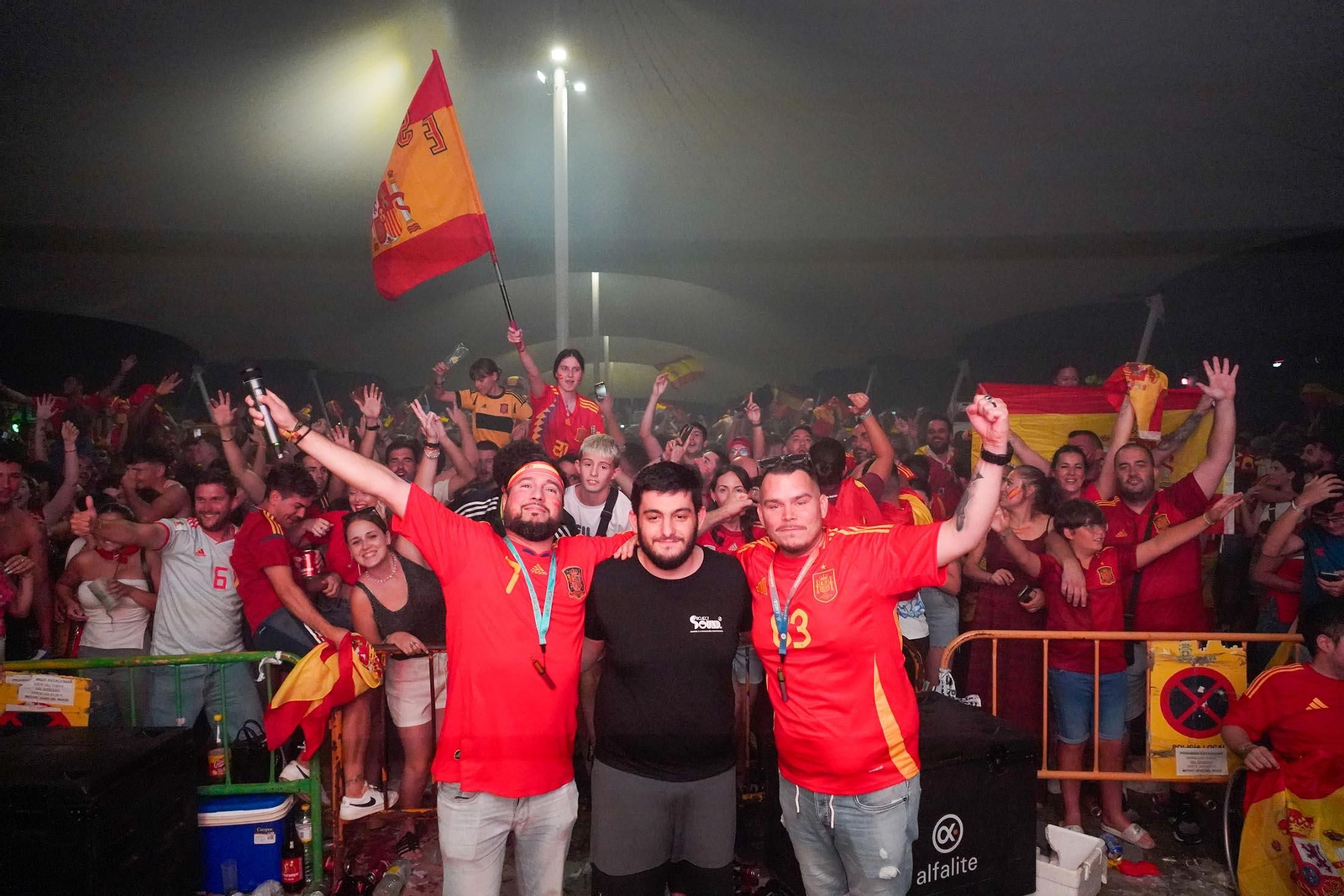 Imágenes del ambiente durante la final de la Eurocopa entre España e Inglaterra Imágenes del ambiente durante la final de la Eurocopa entre España e Inglaterra