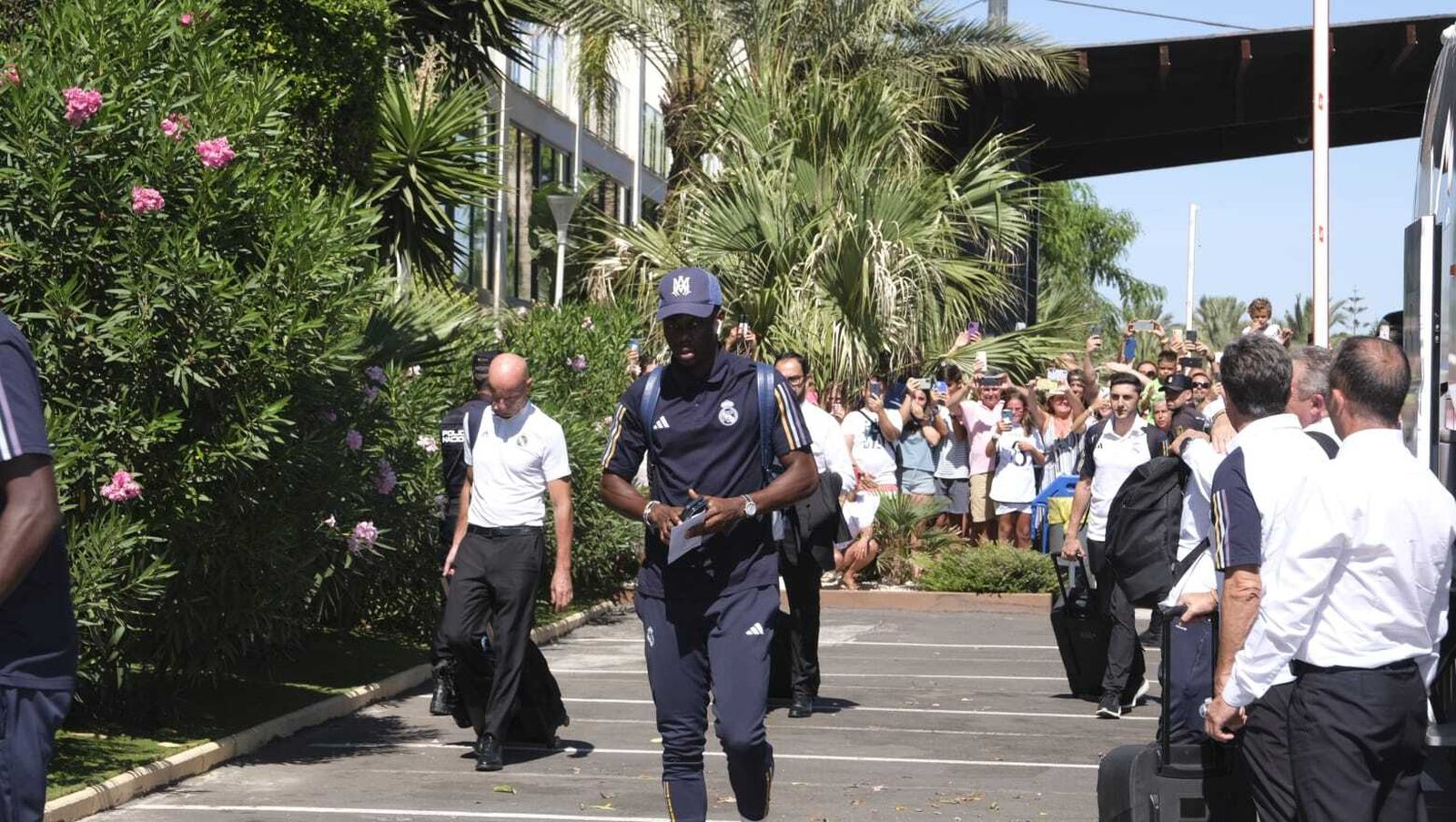 La llegada del Real Madrid a Almería en imágenes
