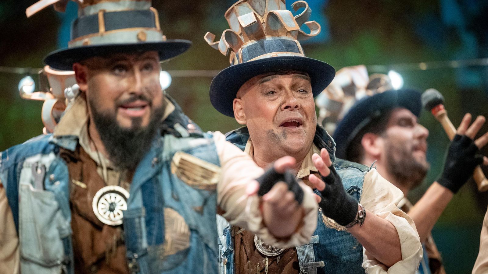 Búscate entre las mejores imágenes de la primera sesión de cuartos de final del COAC 2025