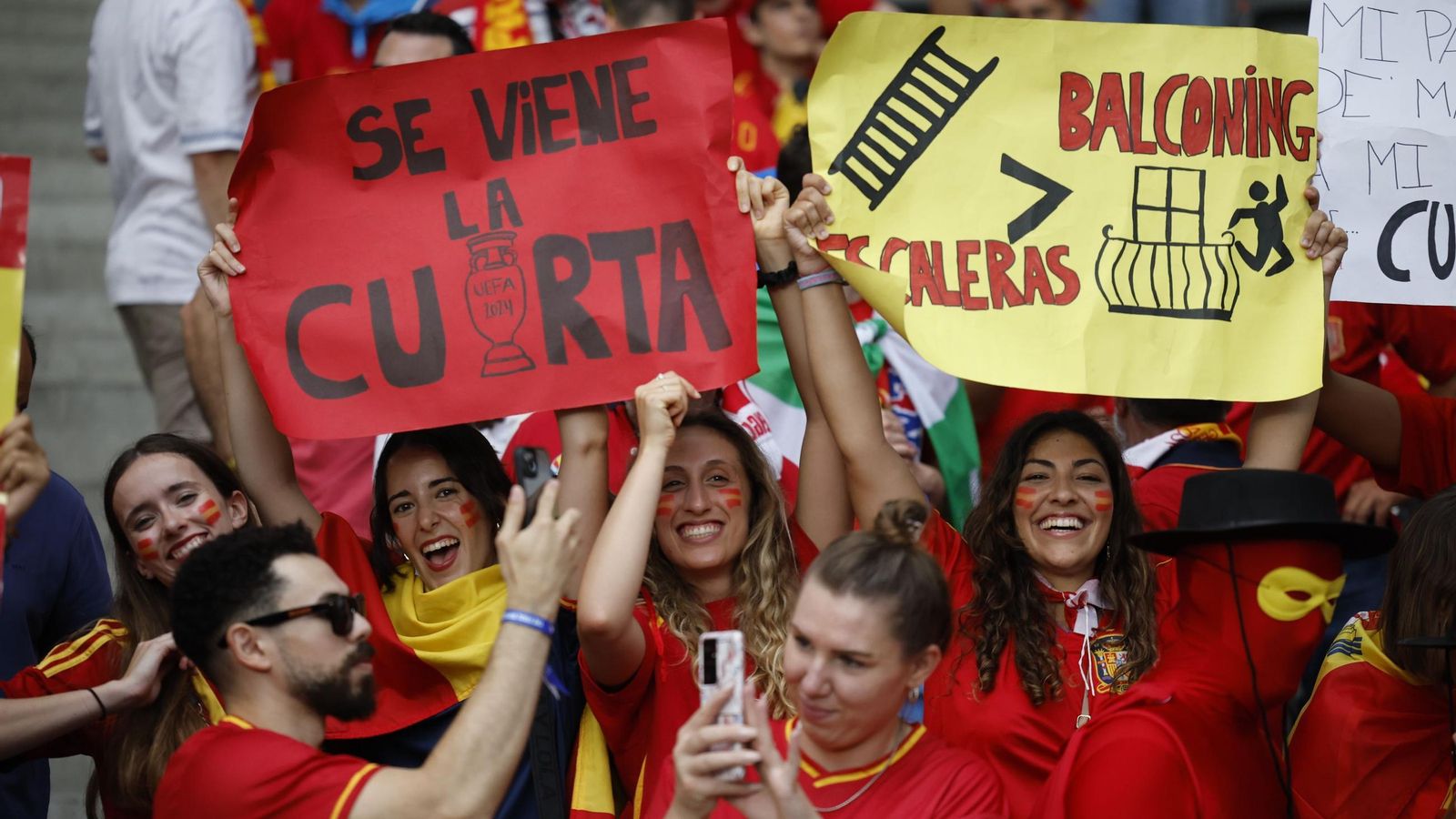 Las fotos de los aficionados de España e Inglaterra antes de la final