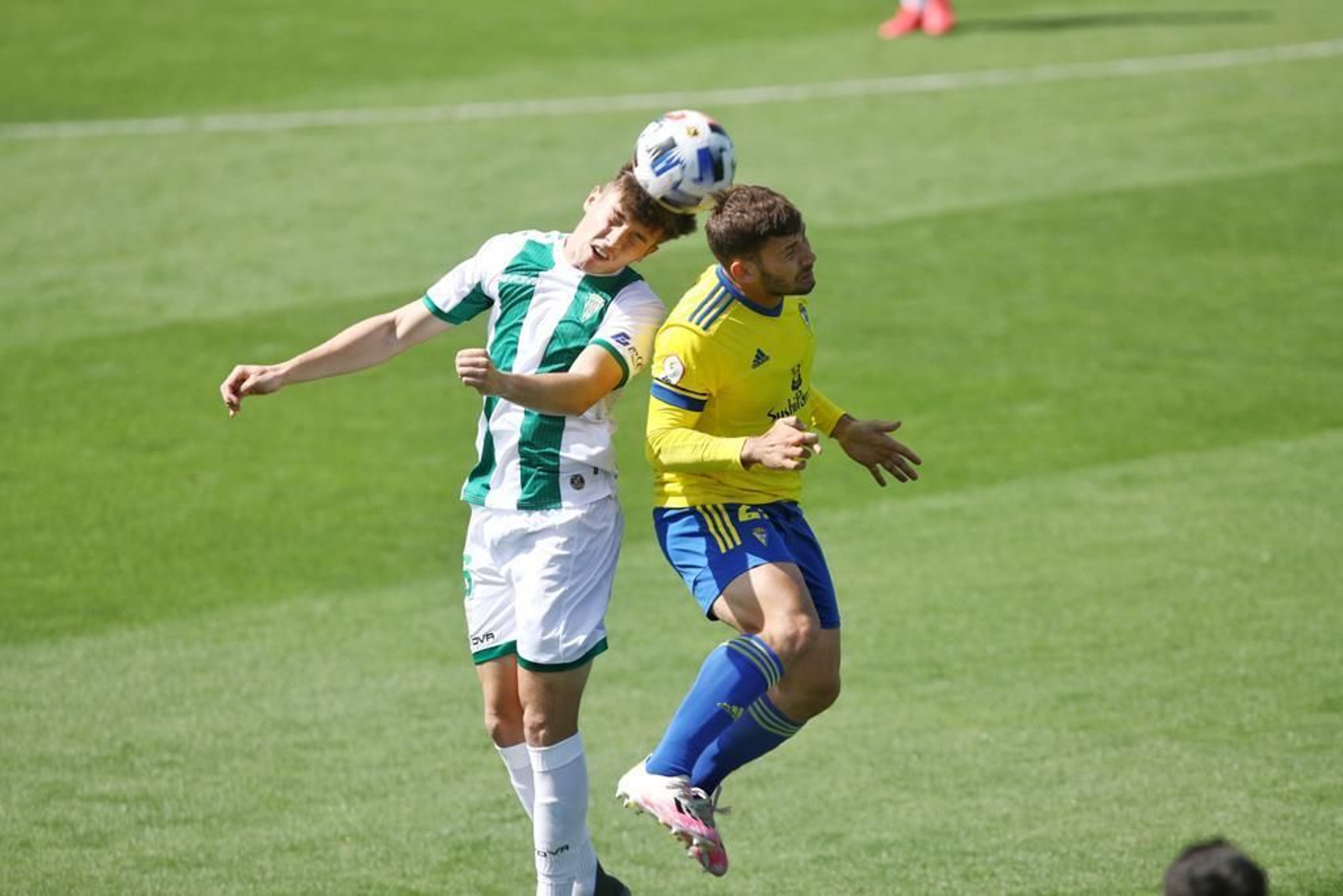 Las imágenes de la derrota del Córdoba CF ante el Cádiz B