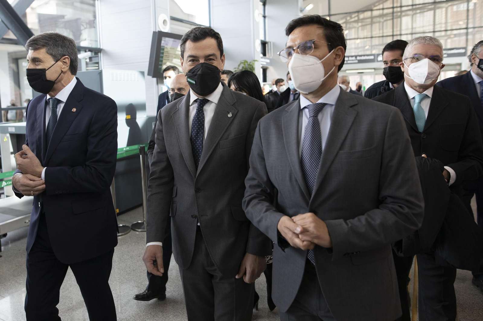 El primer viaje del AVE entre Málaga y Granada, en imágenes