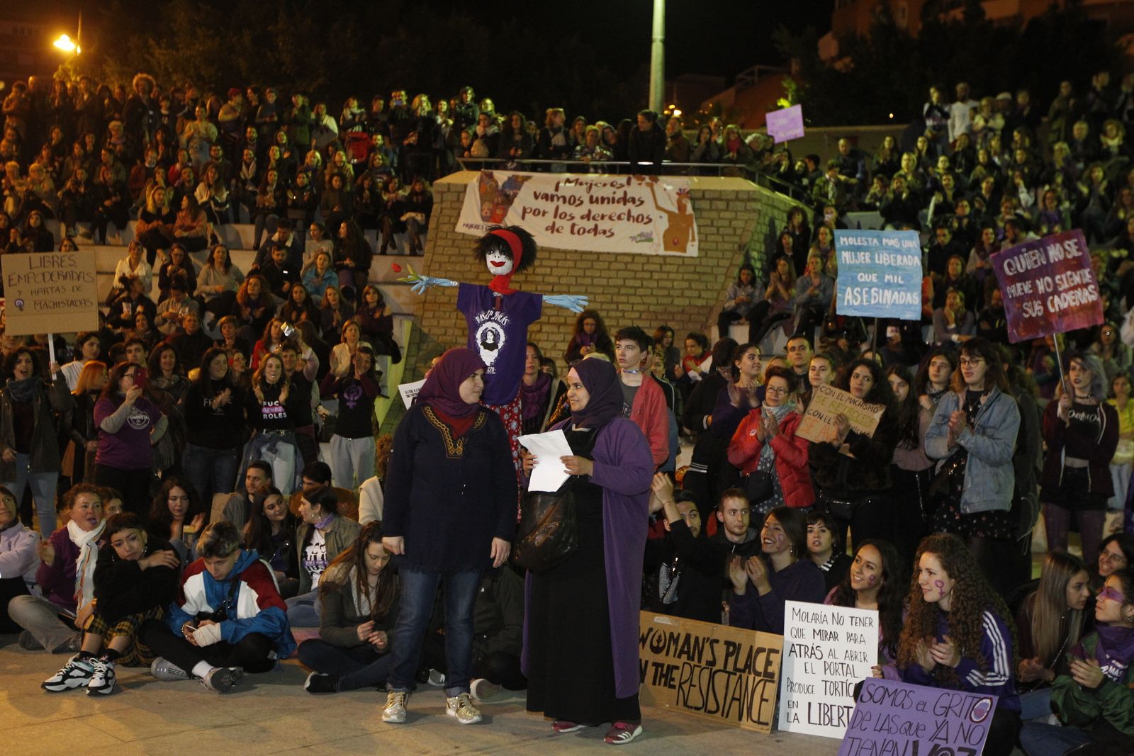 Fotogalería manifestación Día Internacional de la Mujer en Almería