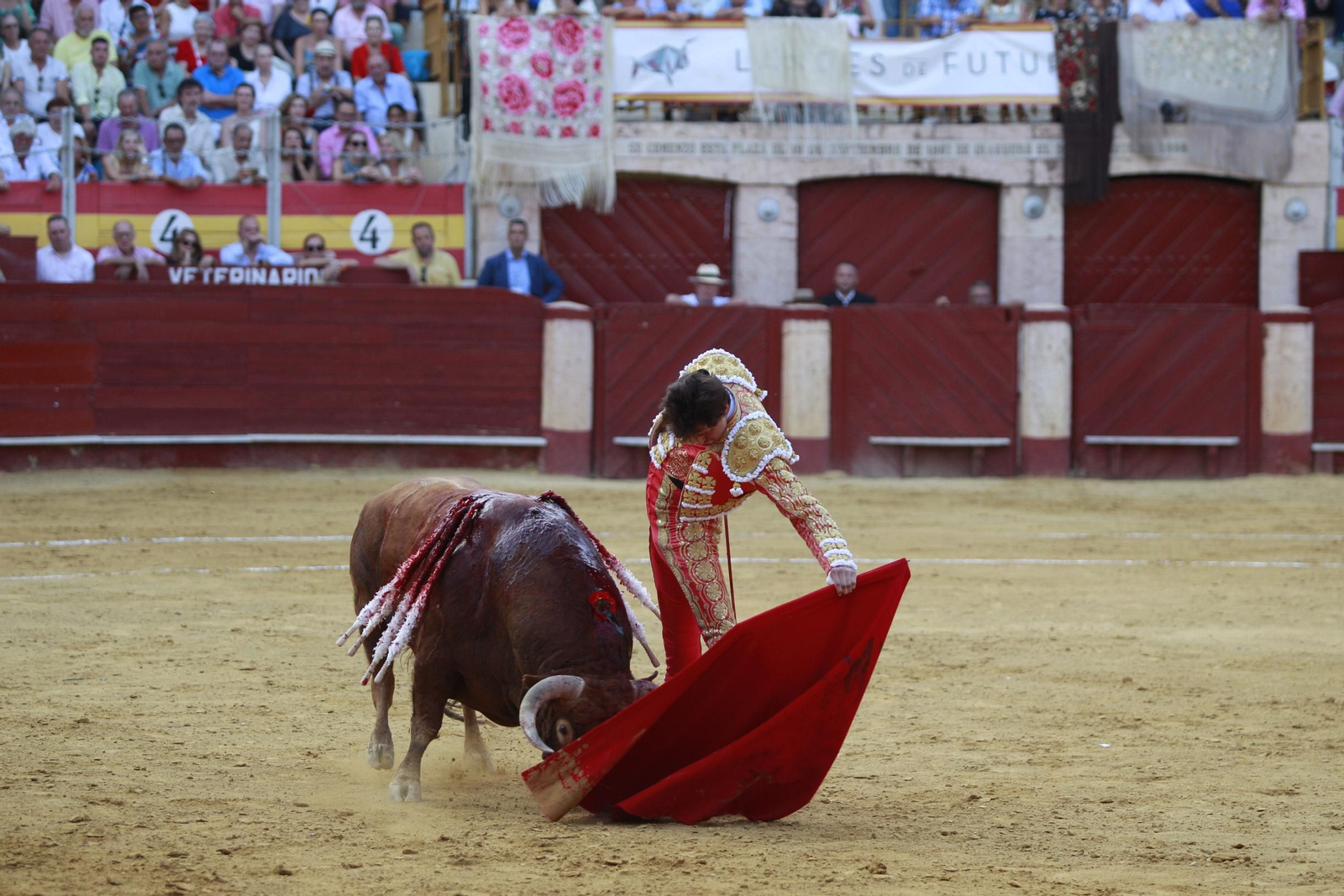 La despedida del torero Enrique Ponce de la Feria de Almería 2024, en imágenes