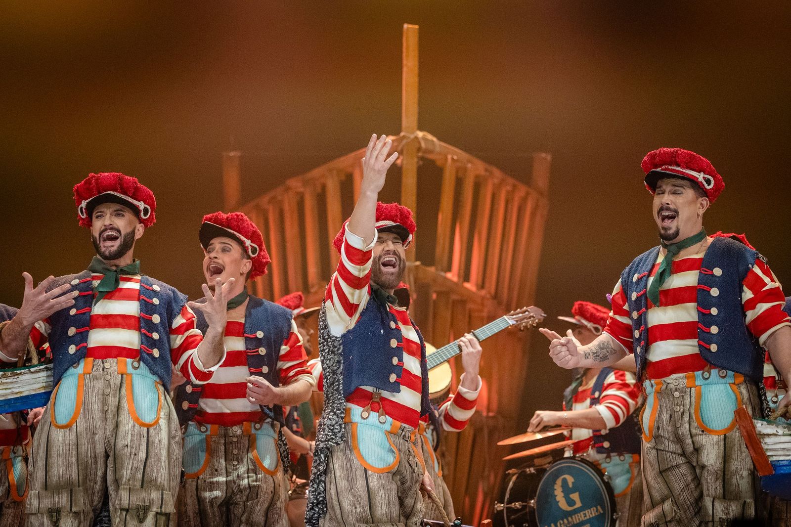 Búscate entre las mejores imágenes de la cuarta semifinal del COAC 2026