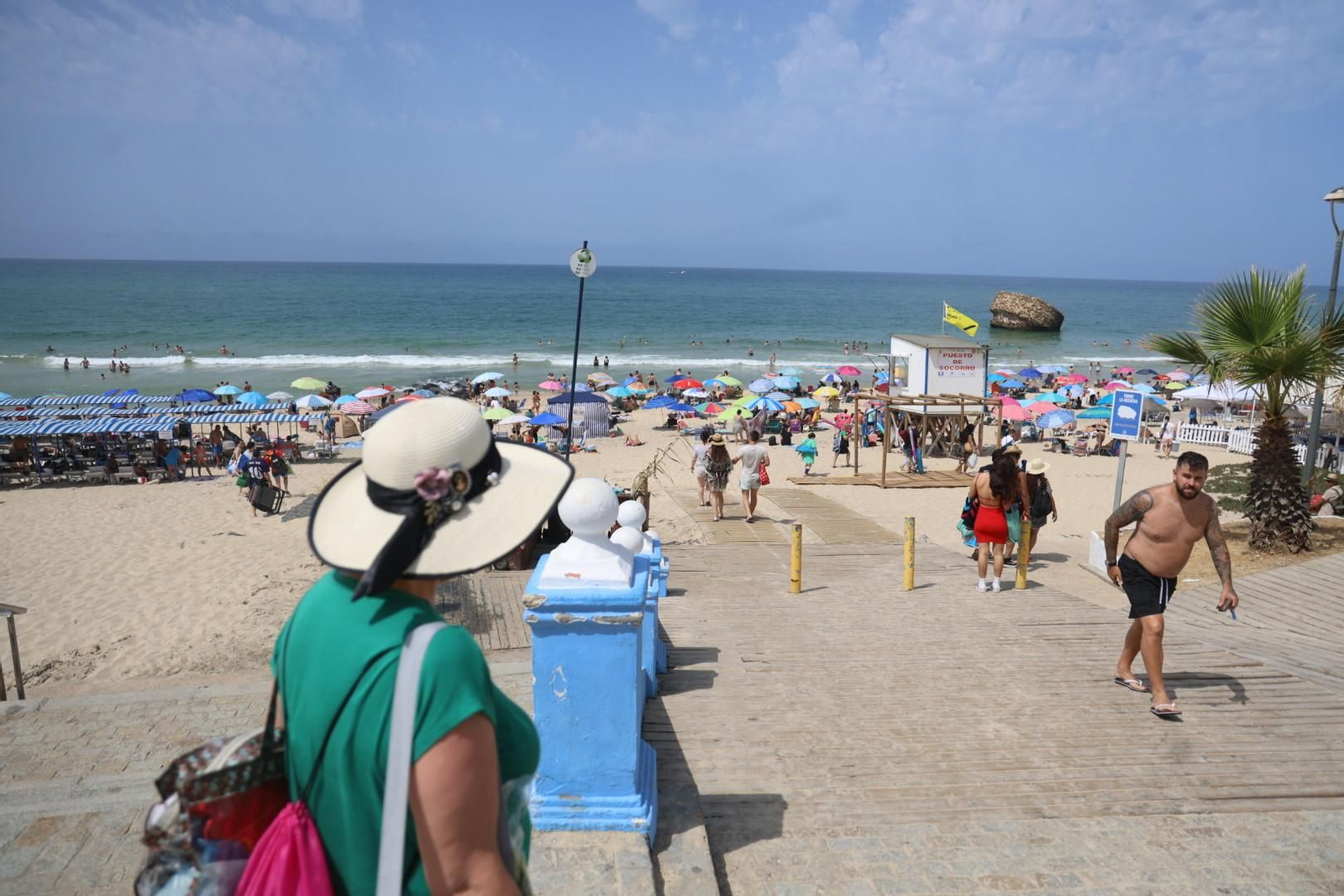 Imágenes del ambiente en las playas de Huelva