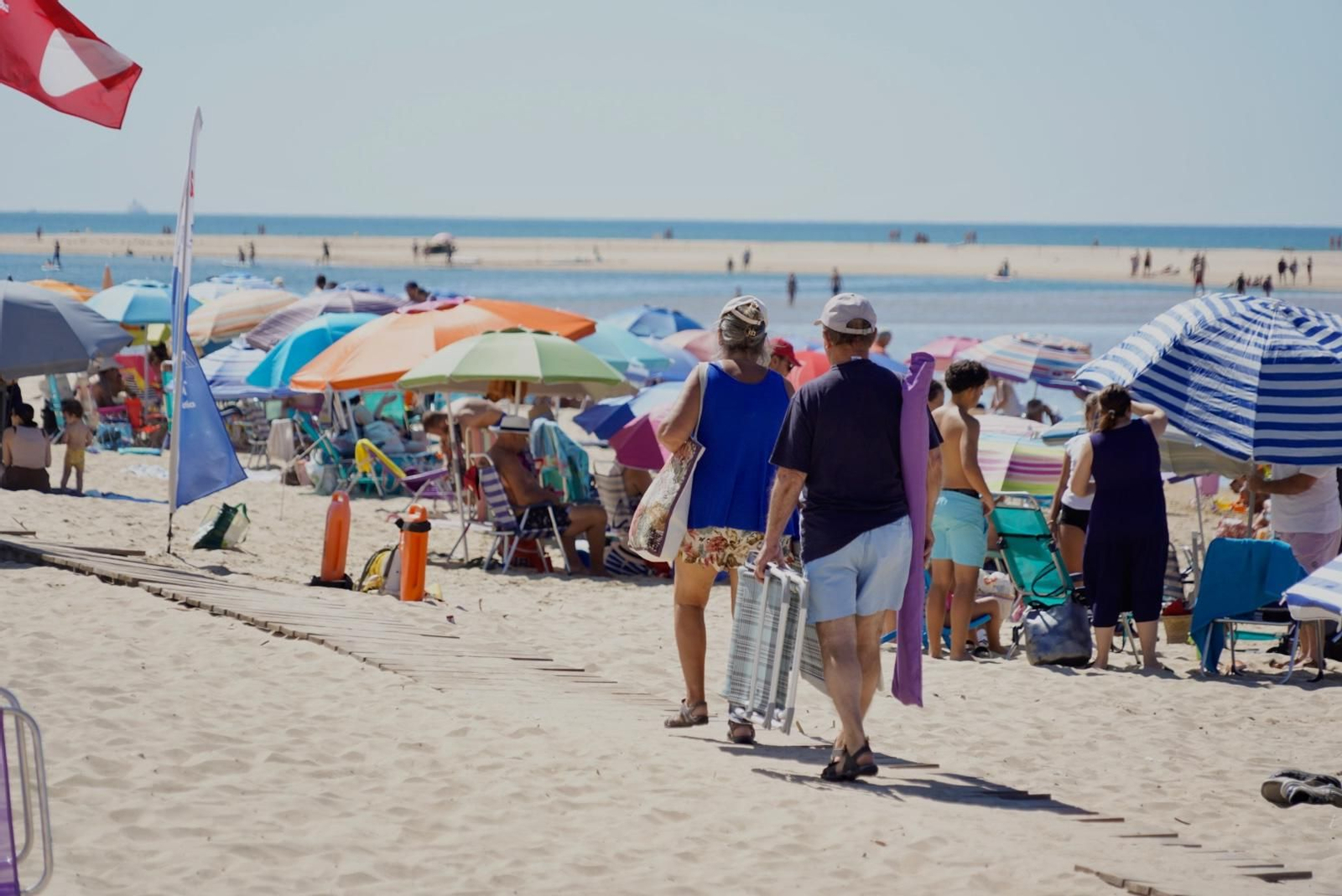La mañana del sábado en la nueva playa de El Portil