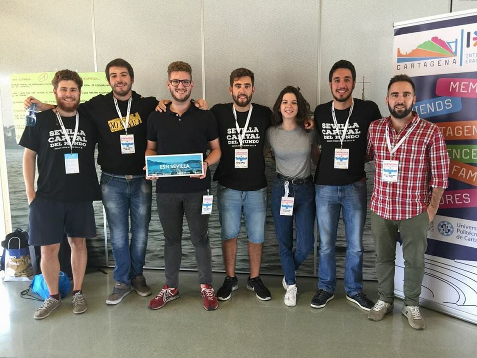 Parte del equipo de Erasmus Student Network Sevilla.