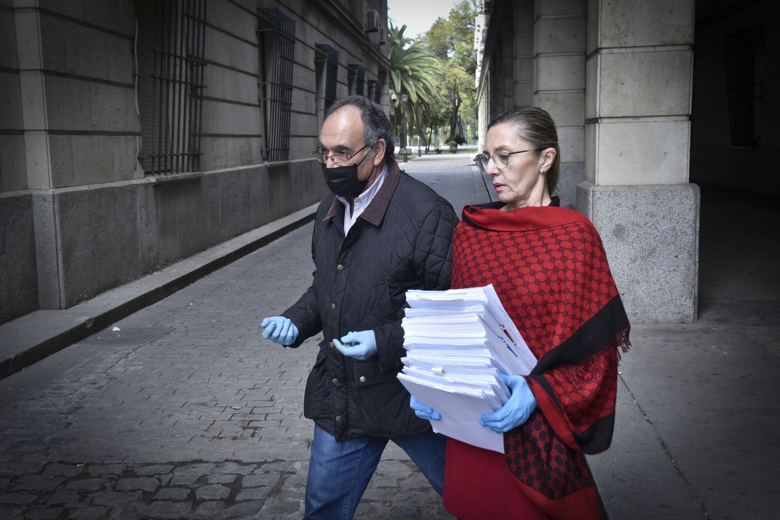 La resistencia en el juzgado de guardia: abogados, policía y guardia civil en el Prado de San Sebastián