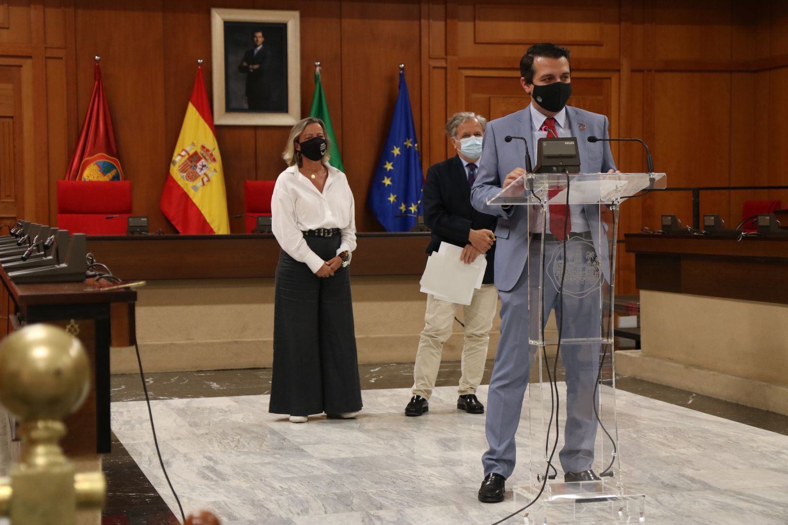 Bellido, Fuentes y Albás presentan el destino de los remanentes.