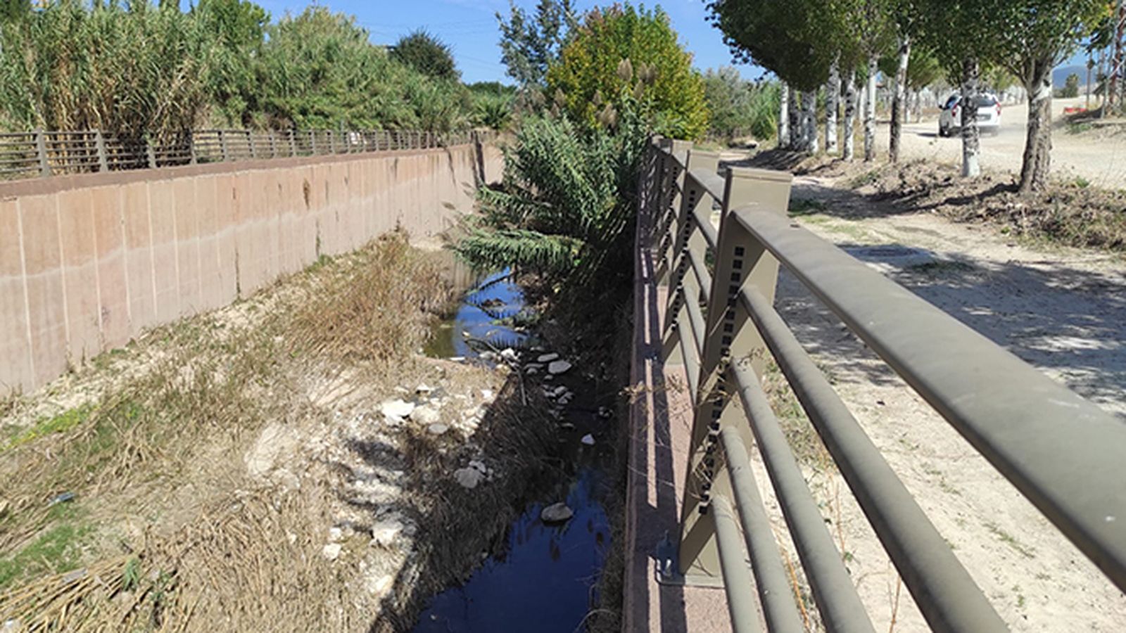 Cauce del río Lucena.