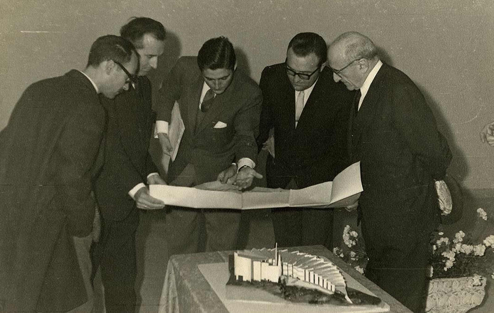 Inauguración, decadencia y resurgir del edificio de la Escuela de Arte de Algeciras