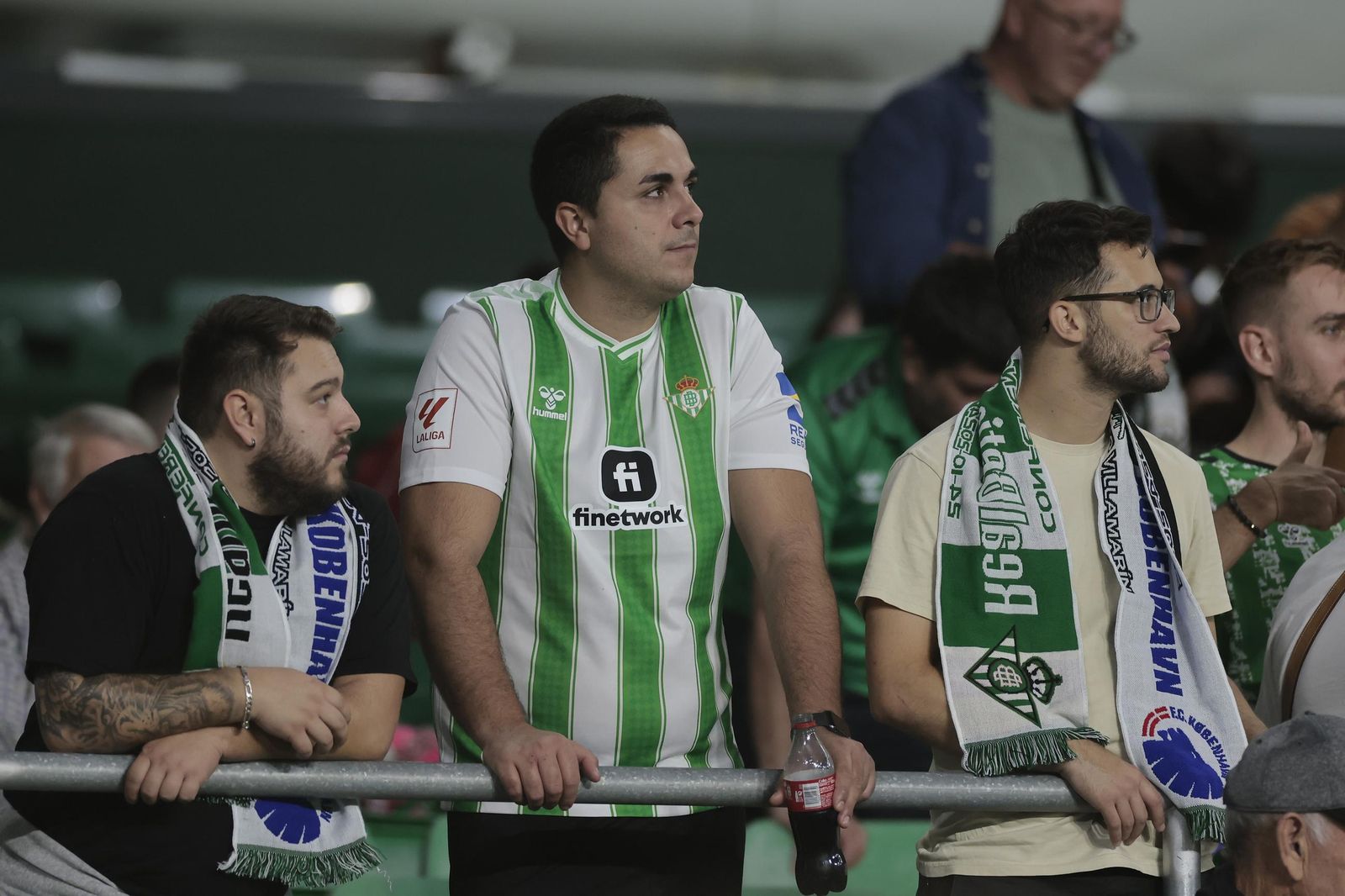 Búscate en las fotos del Betis-Copenhague