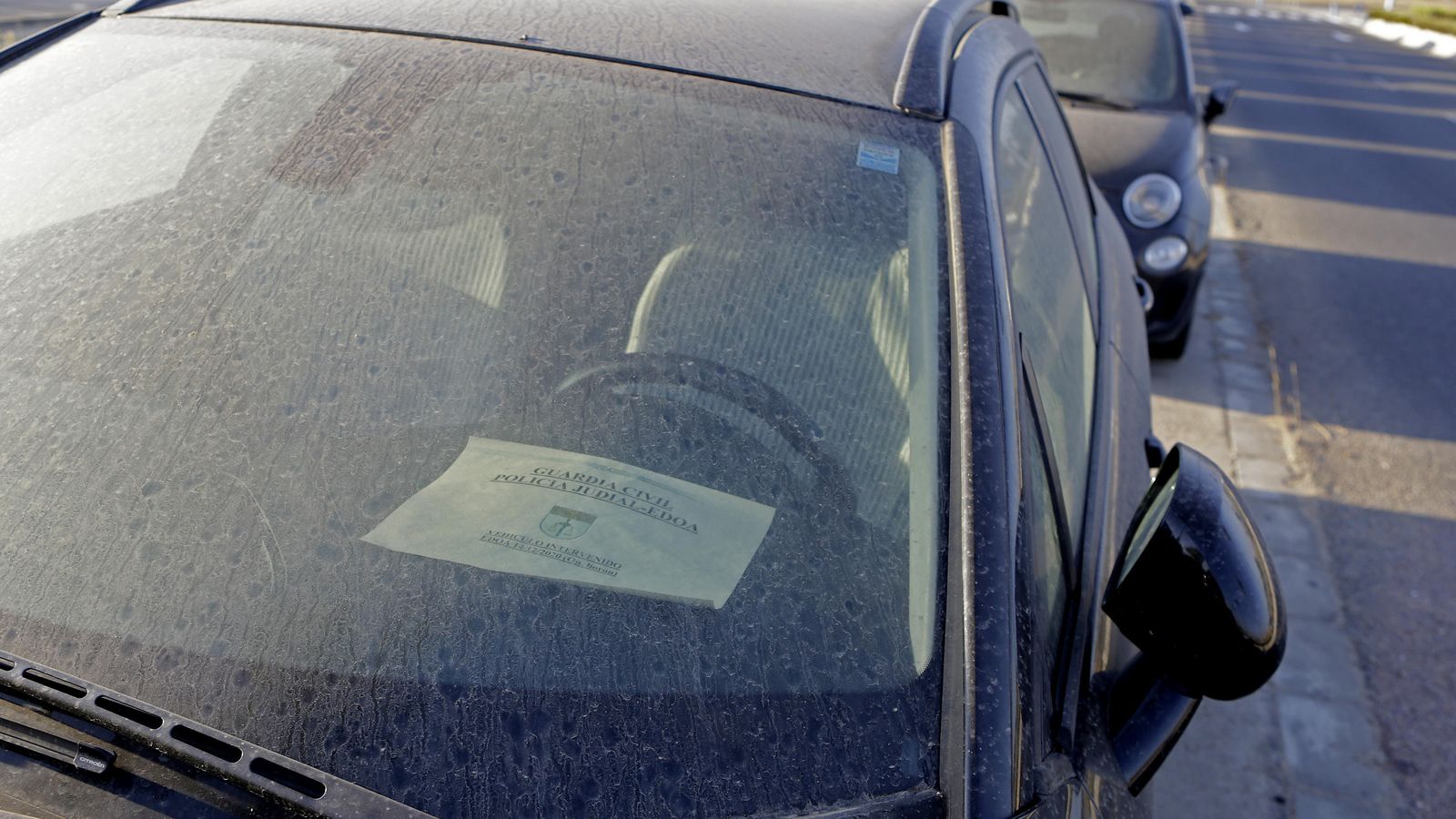 Uno de los vehículos intervenidos por la  Guardia Civil.