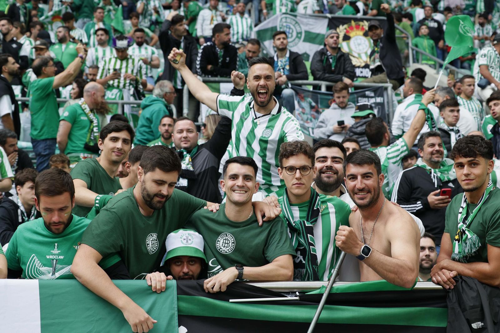 La afición del Betis en la final de la Conference League
