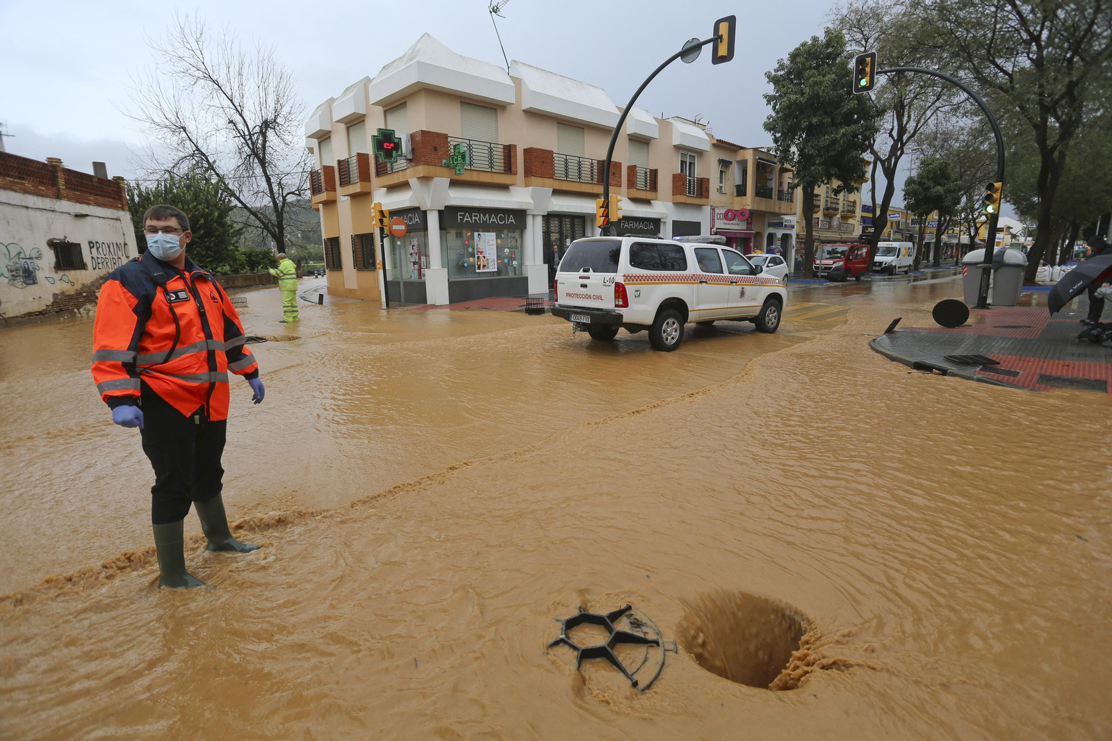 Campanillas anegada tras las lluvias, en fotos