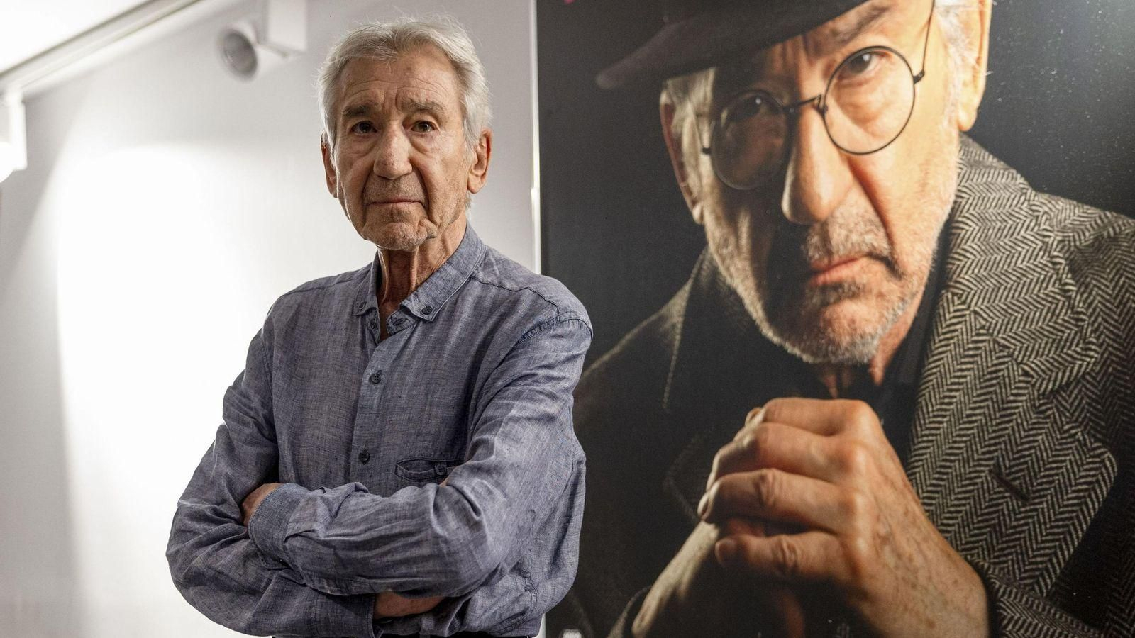 José Sacristán con Fernando Fernán Gómez detrás.