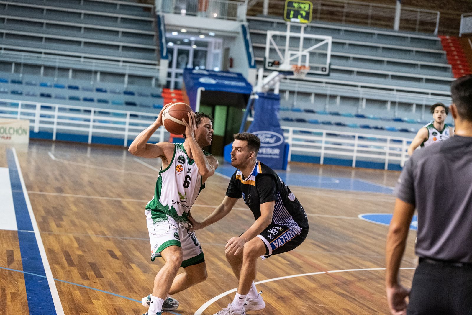 Baloncesto: Imágenes del Huelva Comercio - Extremadura