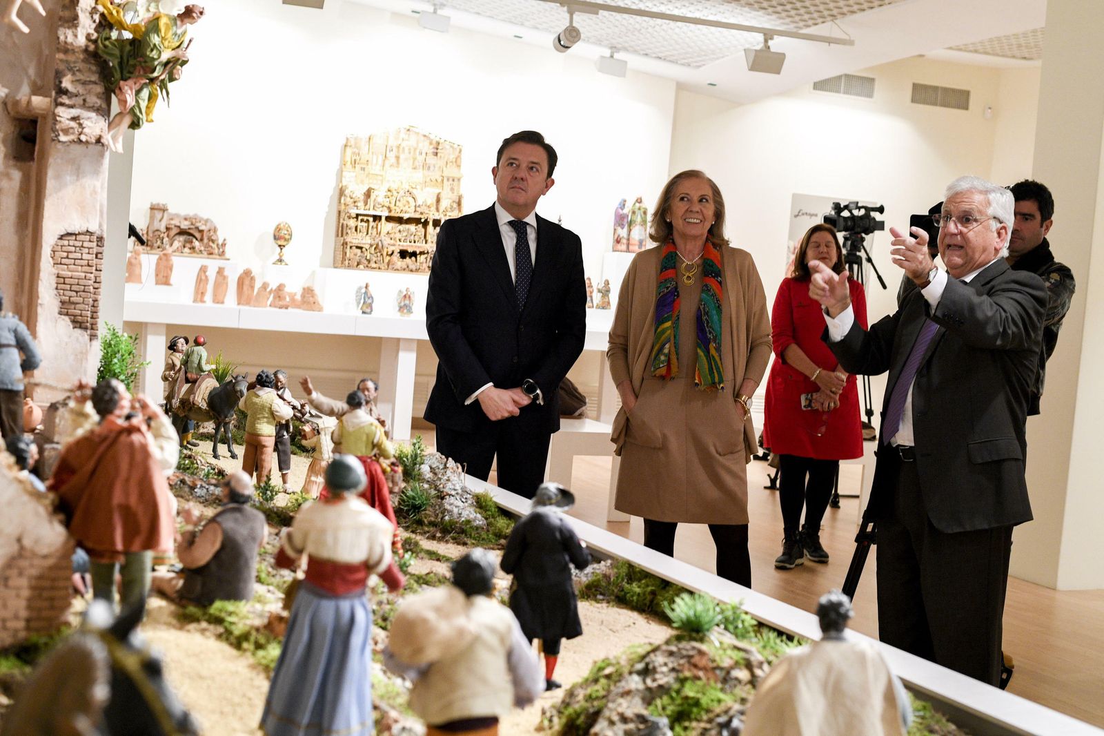 Así son los 130 belenes del mundo de Puerta Real en Granada