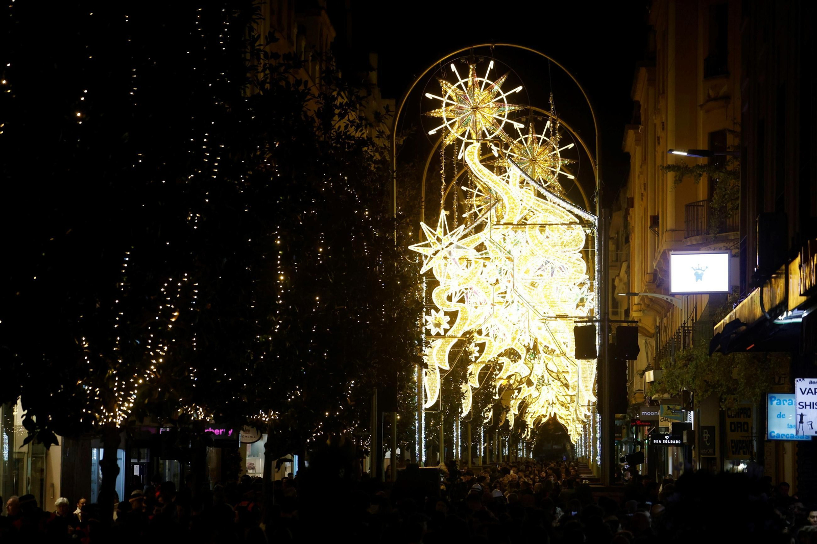Así ha sido el espectácular encendido de las luces de Navidad de Córdoba