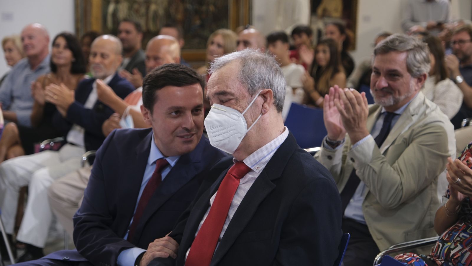 Imágenes de la entrega del Escudo de Oro de la Diputación de Almería a Ambrosio Sánchez