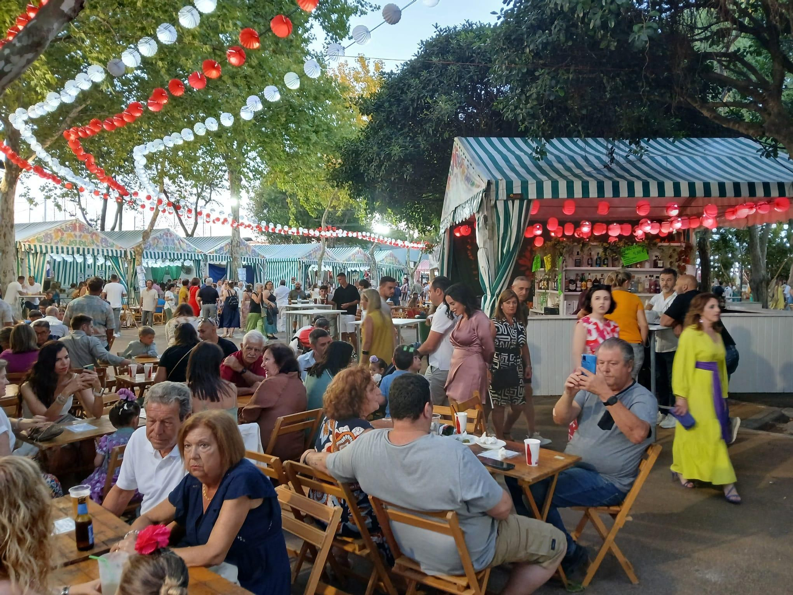 Búscate en las imágenes del sábado de Feria en San Fernando