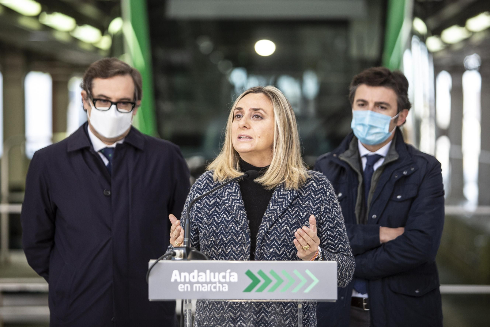 La consejera de Fomento dice que no hay nada decidido sobre el Metro de Granada y se abre a estudiar la propuesta del alcalde