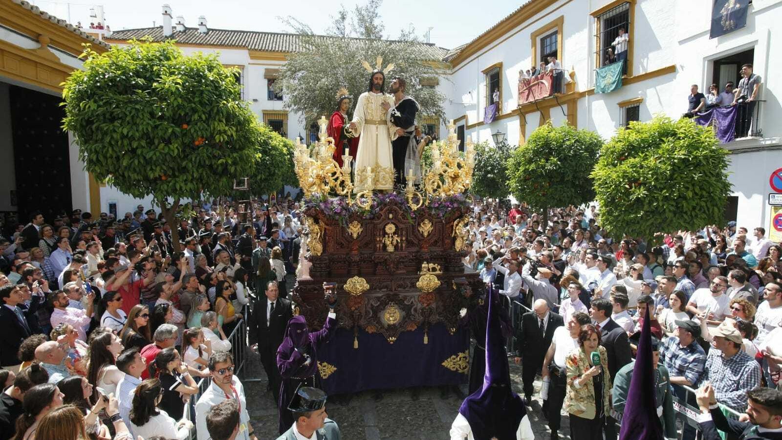 El misterio del Beso de Judas, en la Plaza de Jesús de la Redención.
