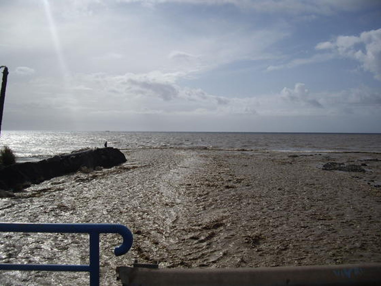 Desbordamiento del arroyo Totalán en su desembocadura.

Foto: Migue Fernández, Sergio Camacho, Agencias