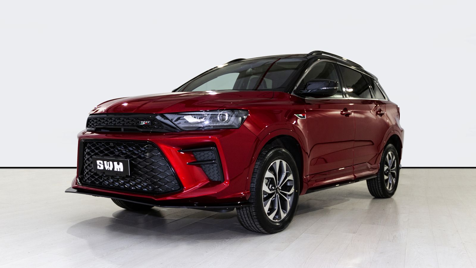 Los SWM G01 F tienen un aspecto más agresivo, sobre todo confiado a su los cambios en el frontal respecto al G01. Su precio es 3.000 euros mayor.