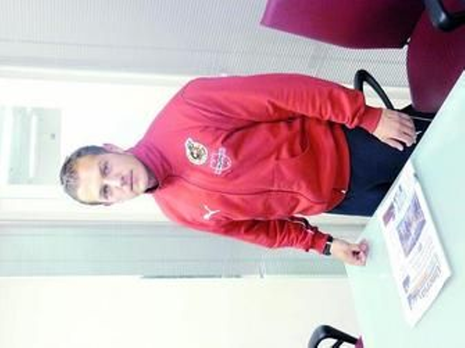 Tirso Pérez Socías, equipado con el chándal de la Federación.