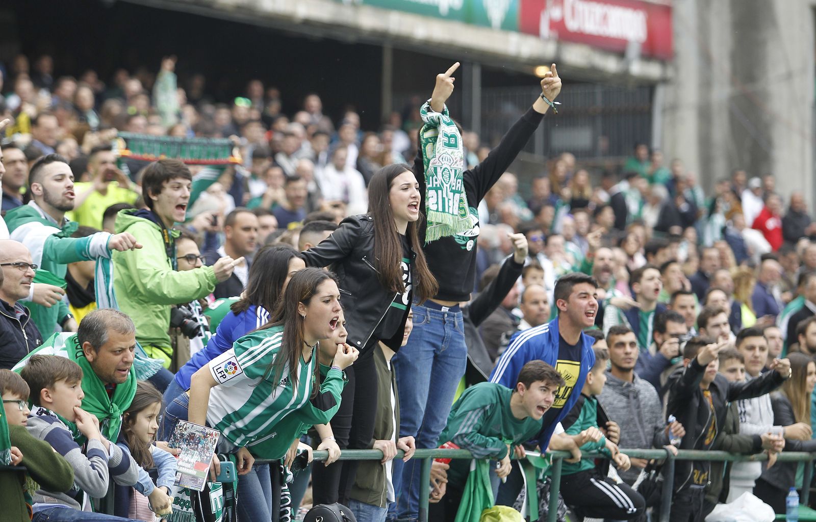 El Betis-Sevilla, en imágenes