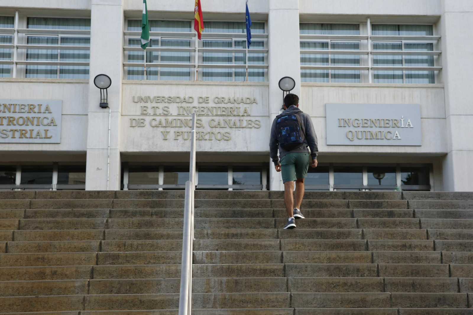 La UGR recibe por alumno 6.800 euros menos que la Politécnica de Valencia.
