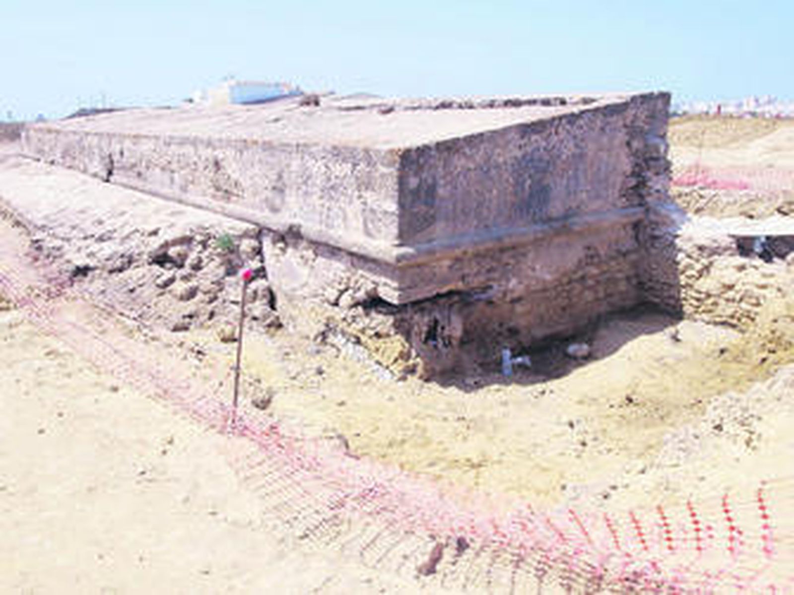 La batería de Alburquerque, situada en el trazado del tranvía.