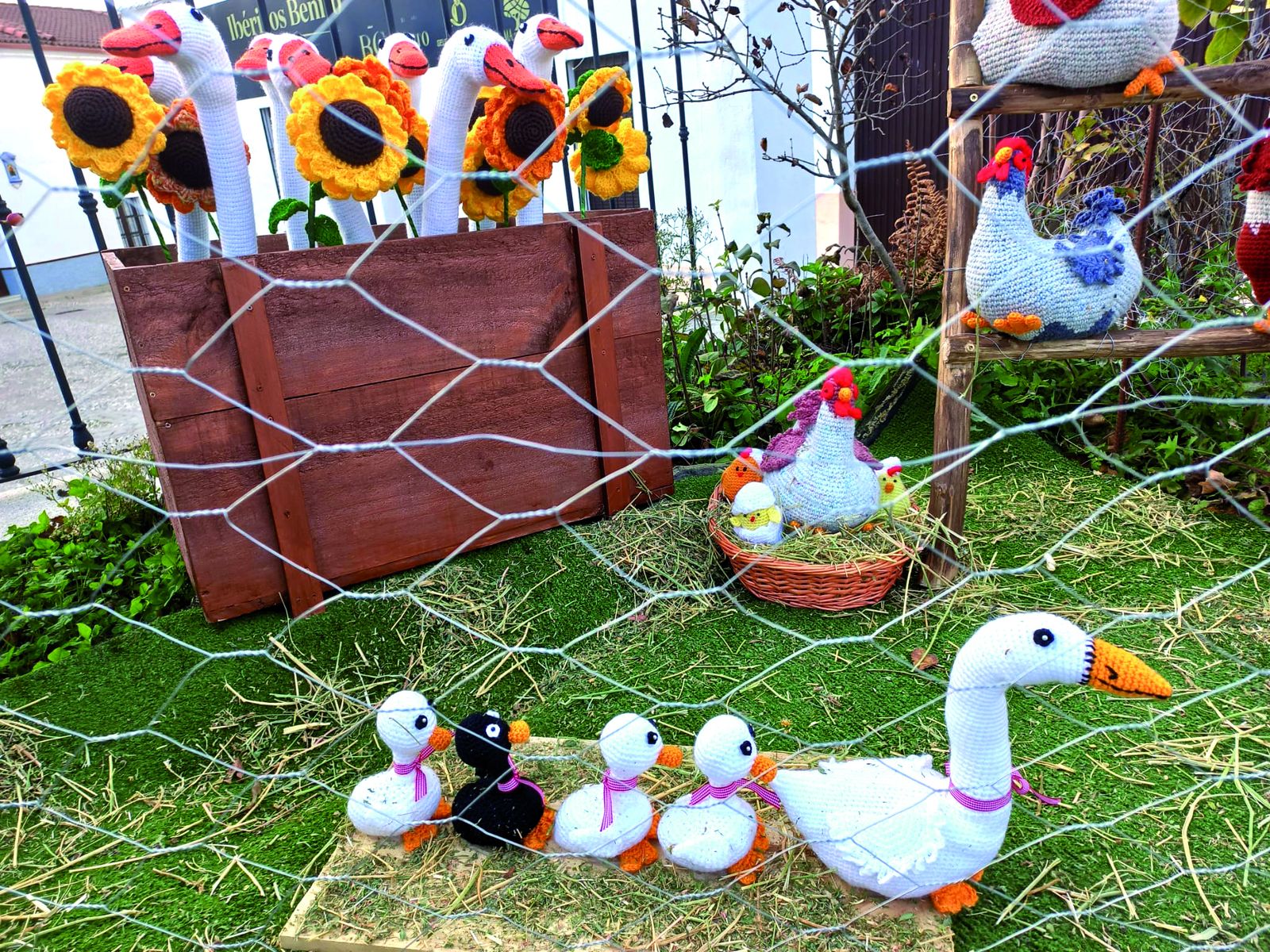 Castaño del Robledo una Navidad hecha de ganchillo