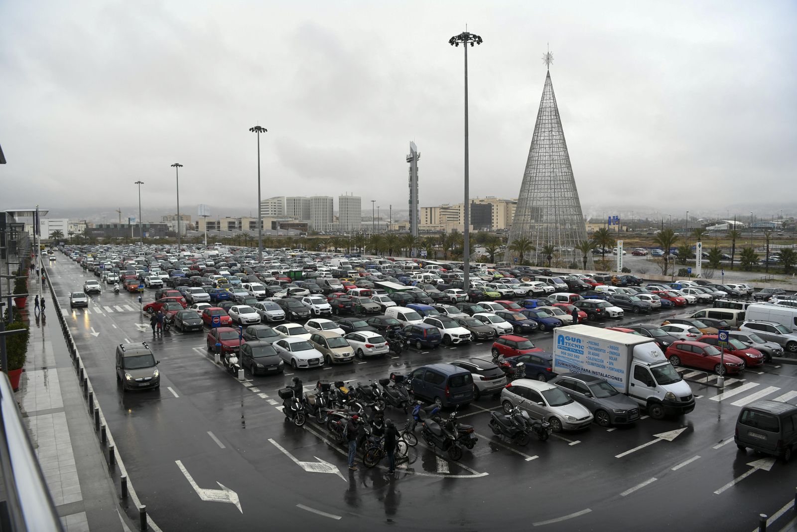 Fotos: las rebajas en el Nevada Shopping de Granada