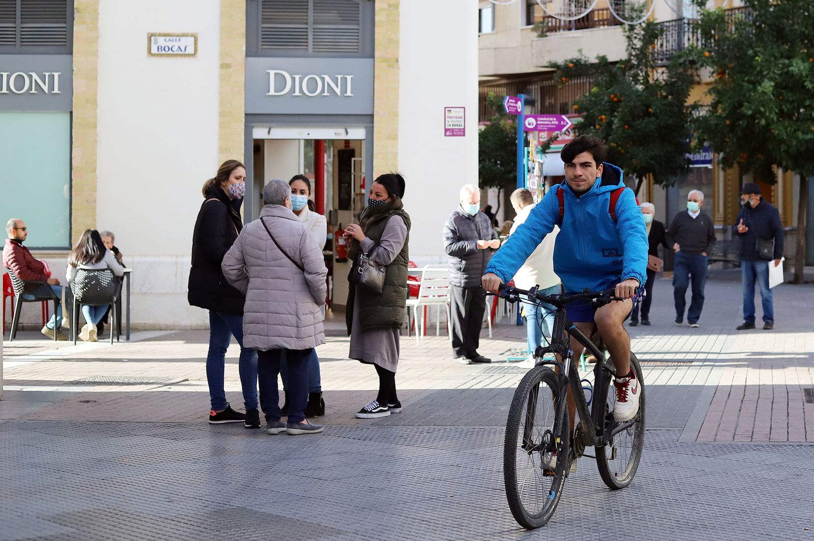 Ambiente en la capital onubense esta semana.