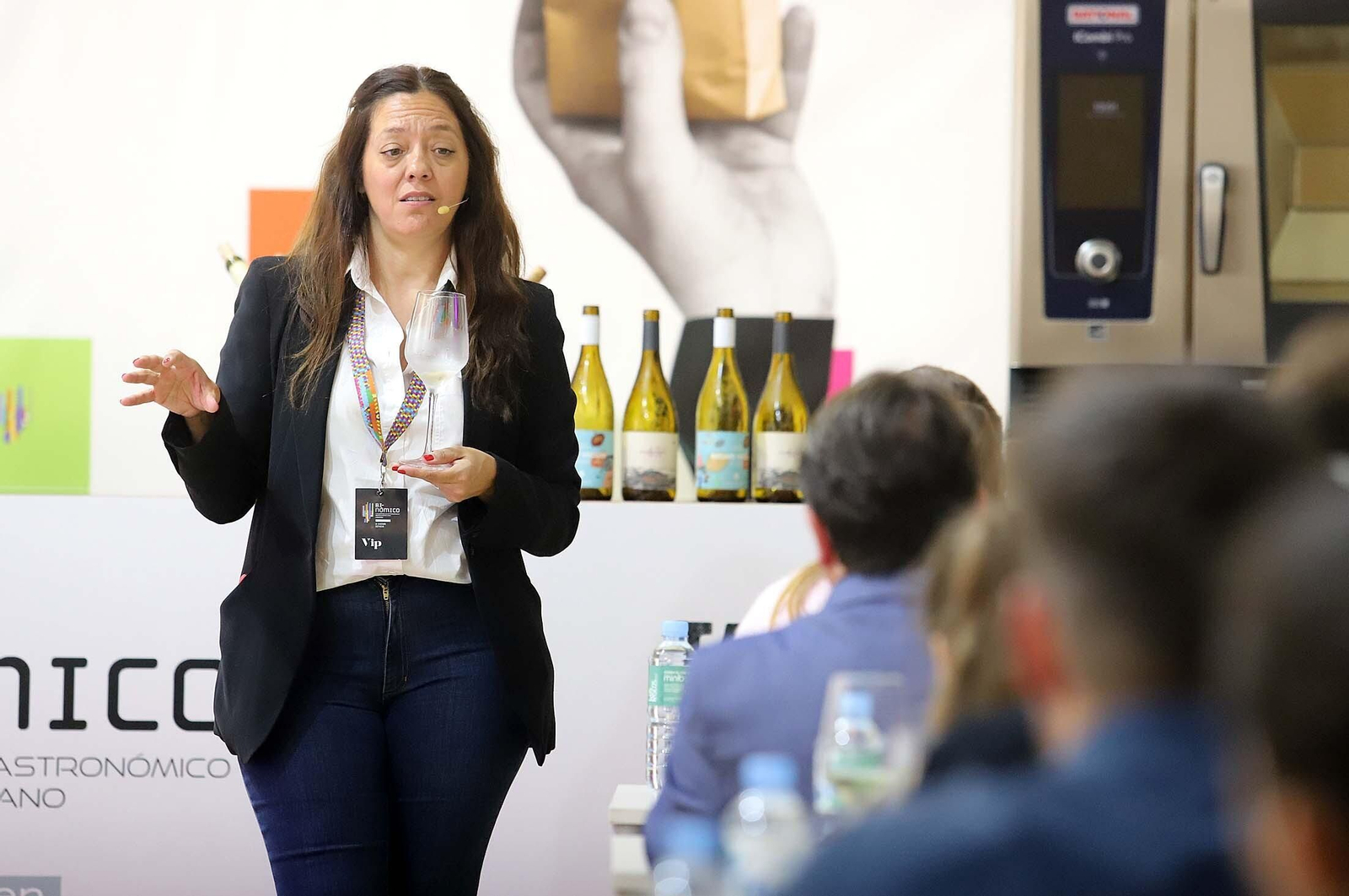 Talleres y ambiente en la segunda edición de Binómico, en imágenes