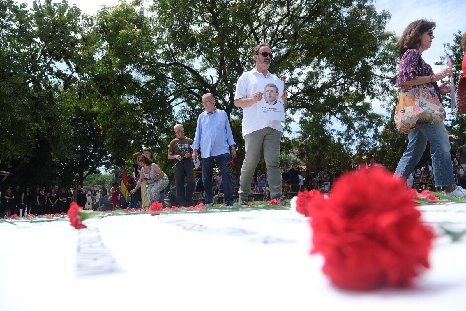 El homenaje a las víctimas del franquismo en Córdoba, en imágenes