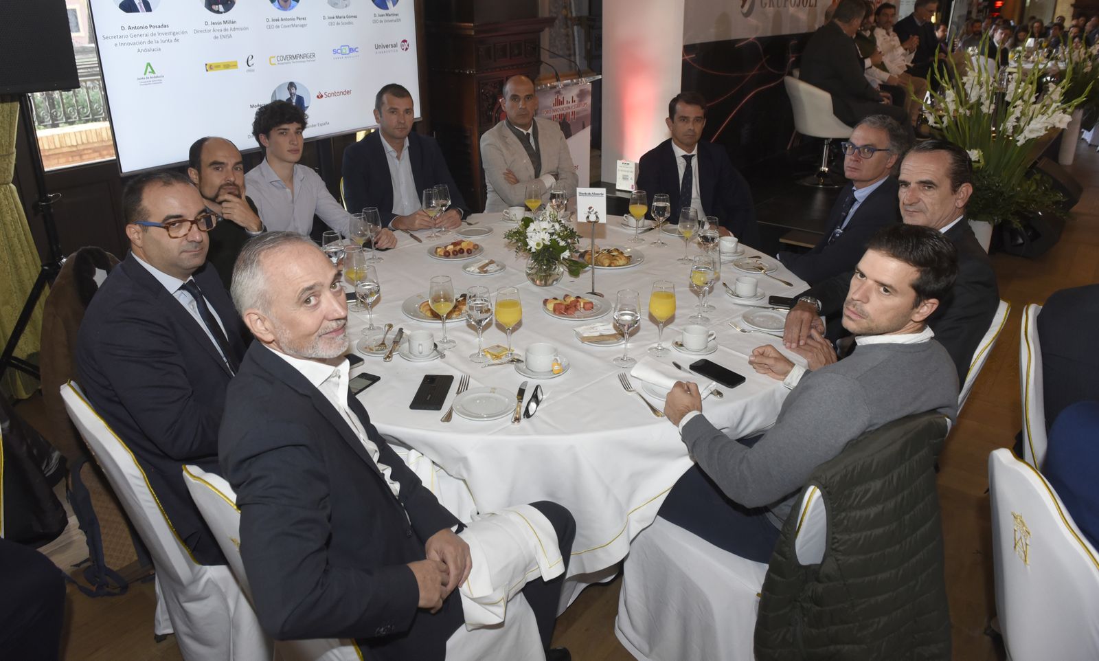 Antonio Romero, Elías Atienza, Daniel Escacena, Antonio Navarro, Manuel Parejo, Luis Pérez Díaz, Darío Martínez Azcona, José Ángel López, Javier Serrano y Magdalena Trillo