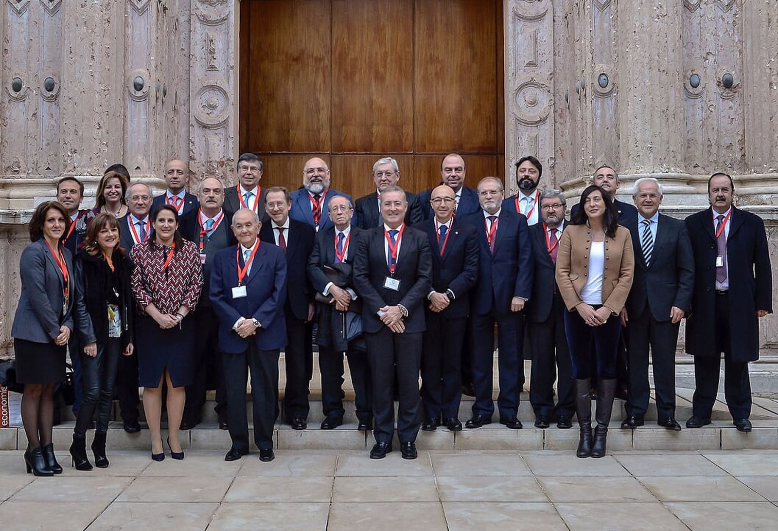 Foto de familia de economistas.
