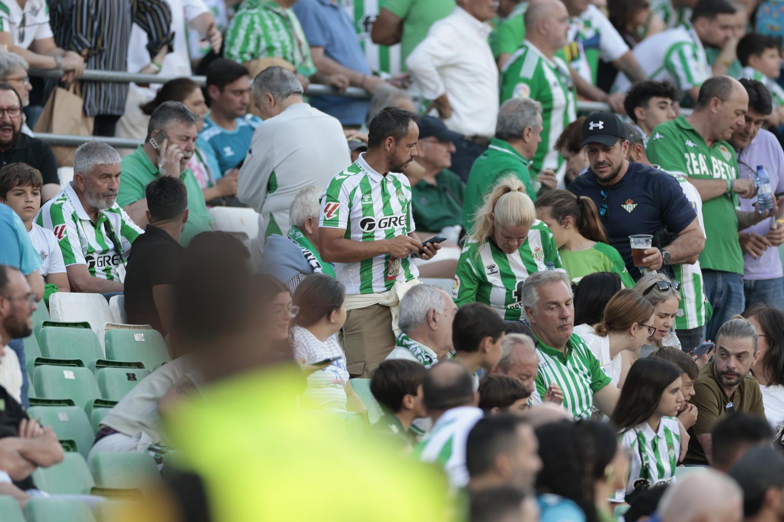 Búscate en las fotos del Betis - Valencia