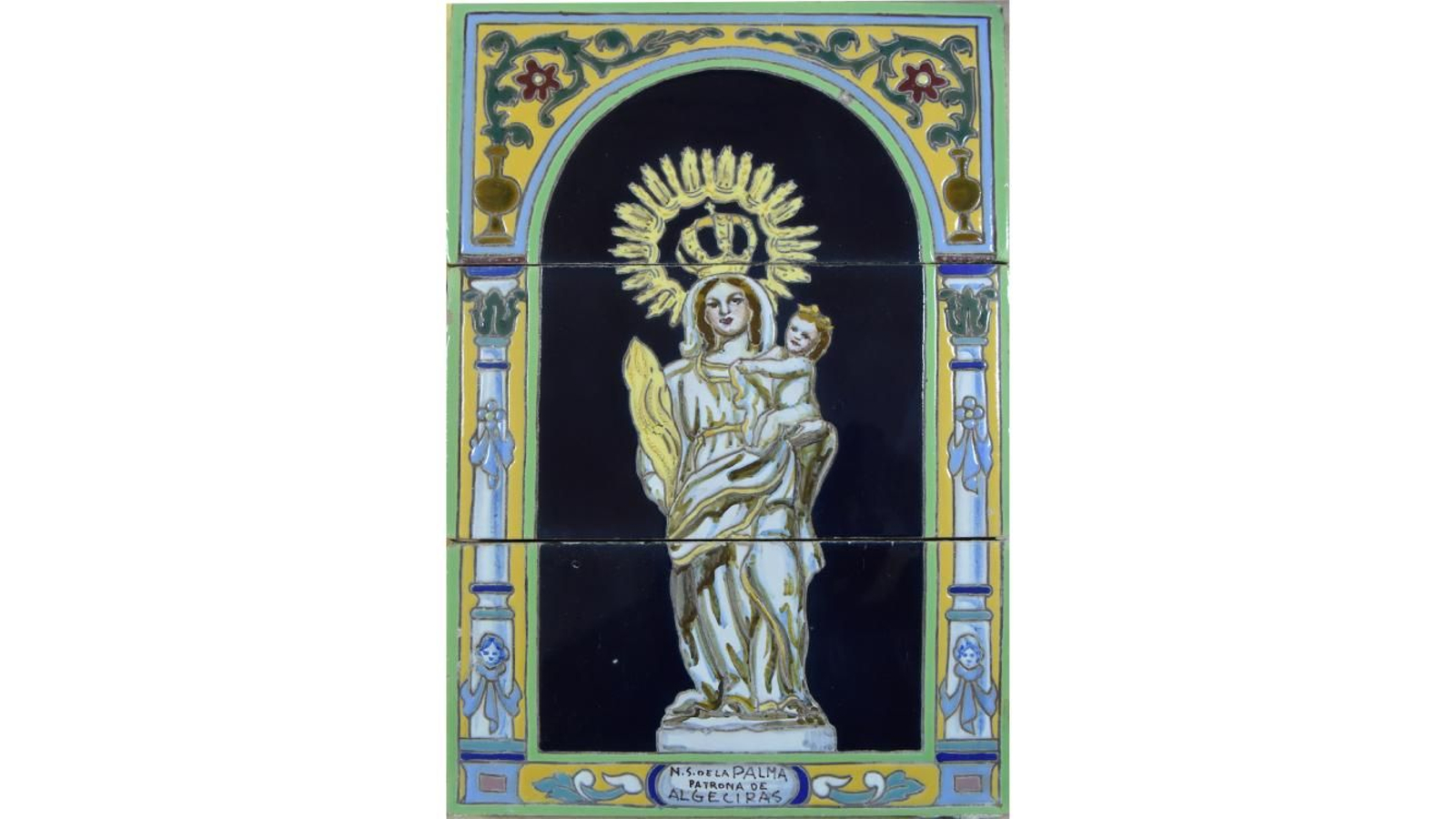 El panel de azulejos con la Virgen de la Palma que se conserve en el Museo Municipal. El panel de azulejos con la Virgen de la Palma que se conserve en el Museo Municipal.