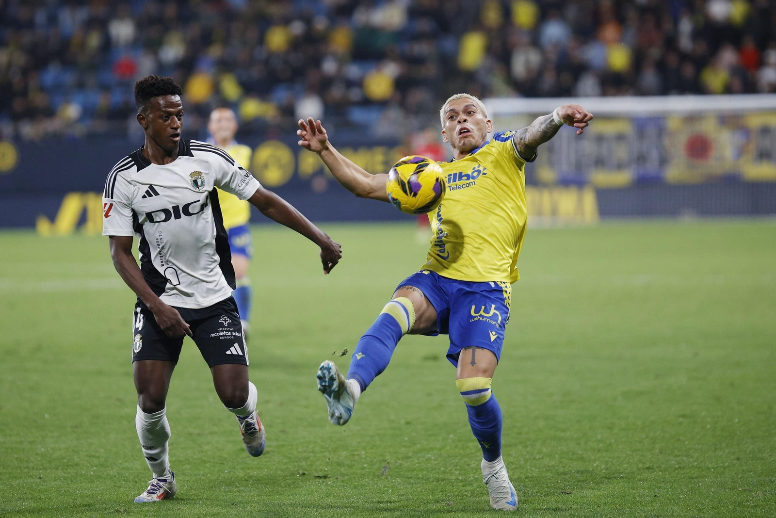 Las imágenes del partido de fútbol Cádiz CF - Burgos